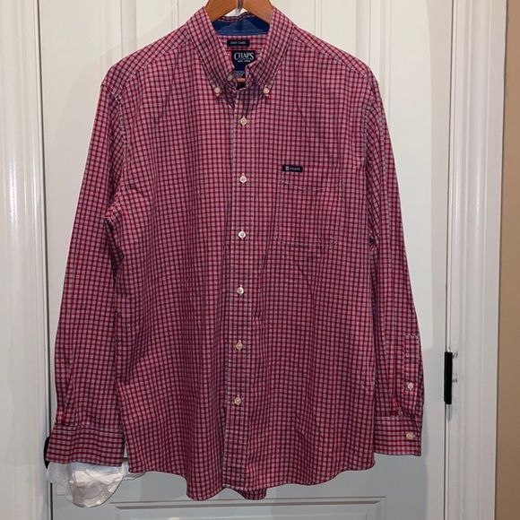 CHAPS L Men’s Casual Dress Shirt Embossed Button-Down Collar withLogo <>Pocket - Picture 10 of 12